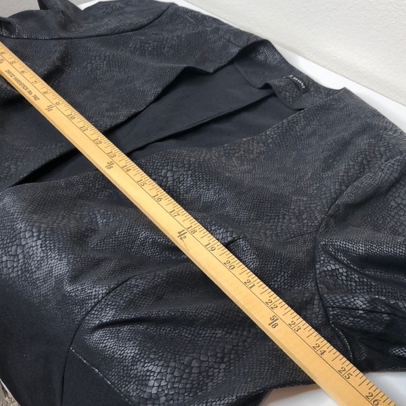 Lane Bryant Blazer Snakeskin Print Peplum - Picture 15 of 16